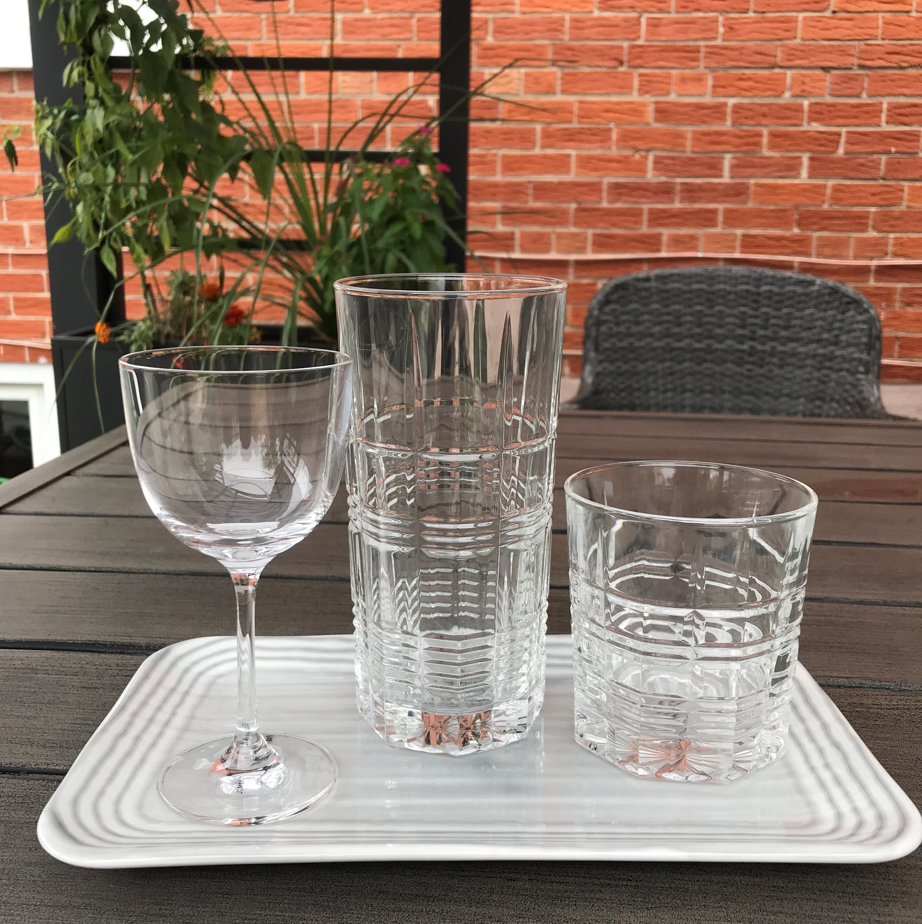 Why Glass & Plateware Matters